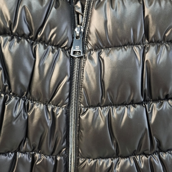 NWT Kenneth Cole Women's Quilted Black Packable Puffer Jacket w Hood Medium - Picture 4 of 14